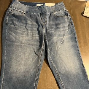 Brand new with tags Cato Fashions hi-rise skinny crop 16w